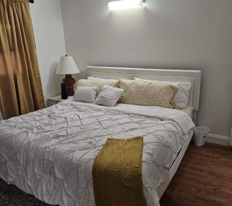 Photo of Bedroom in Des Plaines