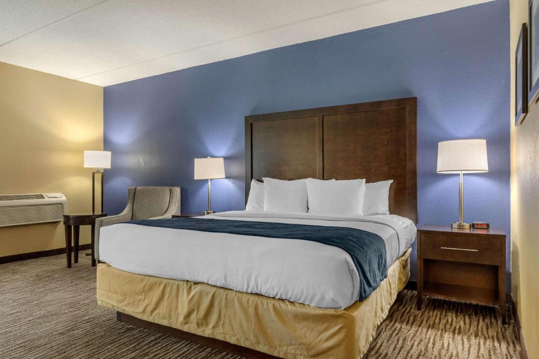 Photo of Bedroom in Arlington Heights