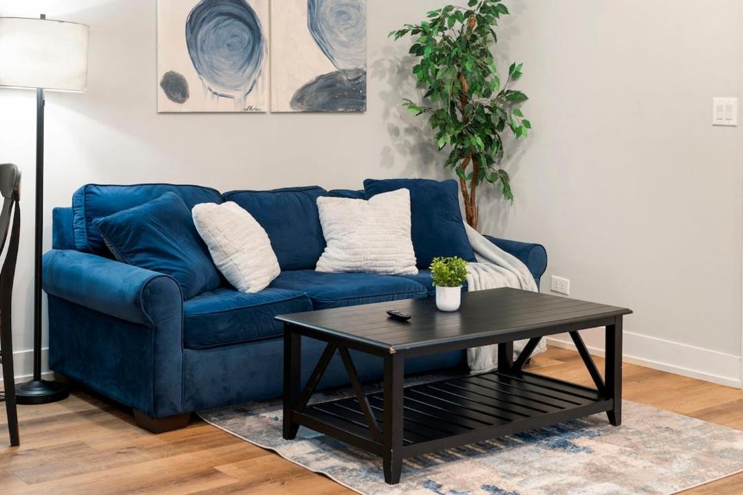 Photo of Livingroom in Heart of Chicago