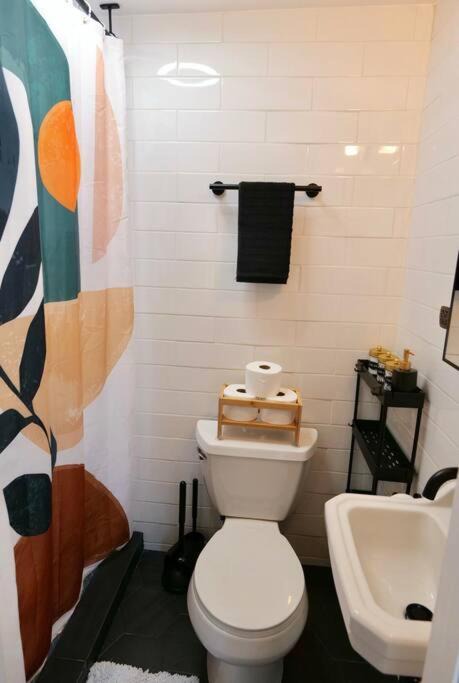 Photo of Bathroom in Logan Square
