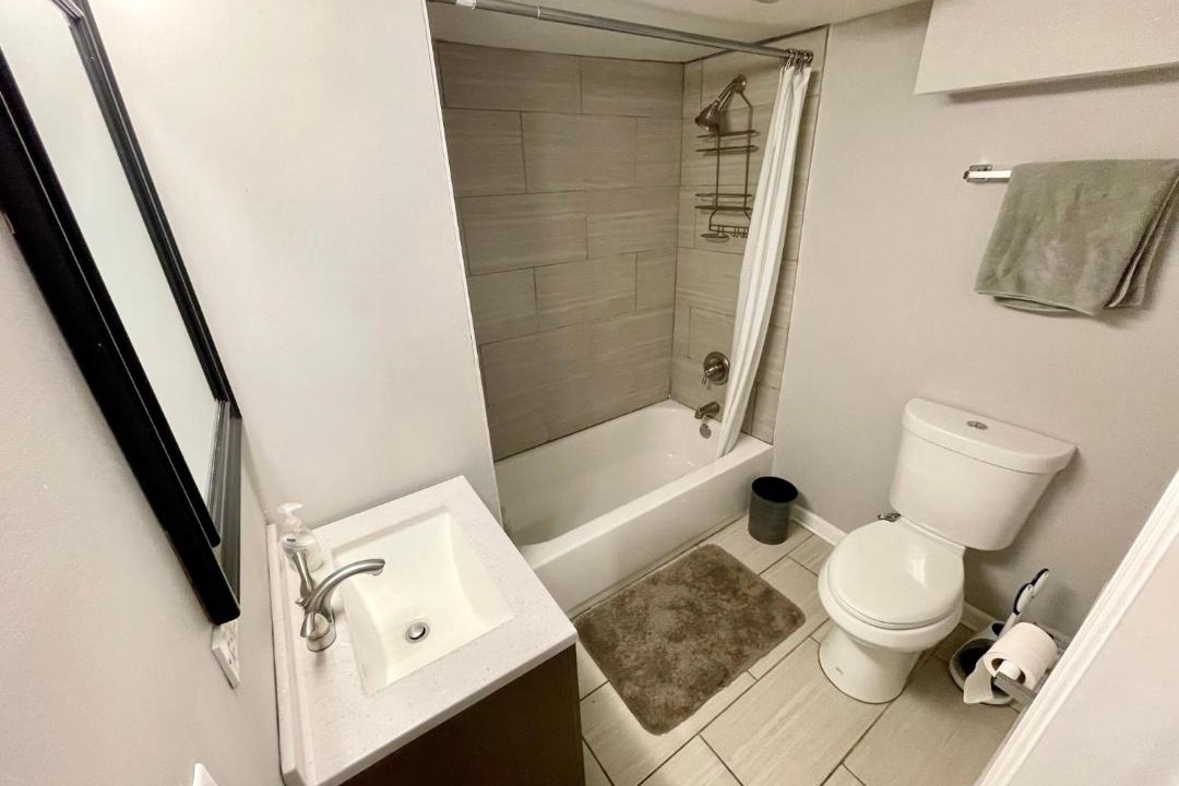 Photo of Bathroom in Canaryville