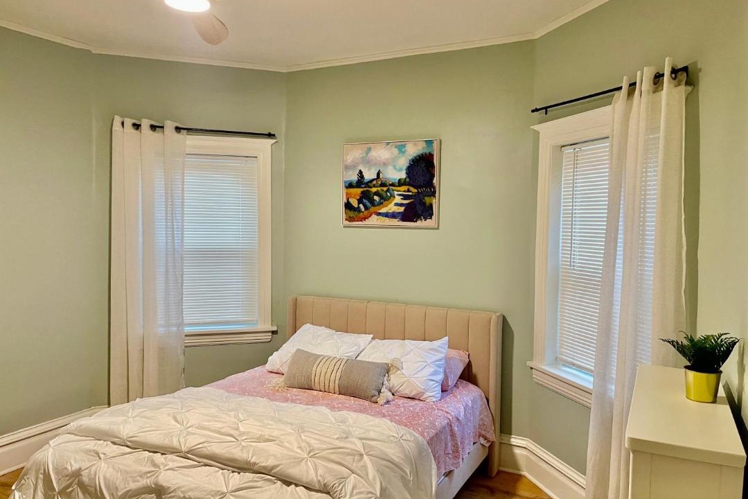 Photo of Bedroom in Oak Park