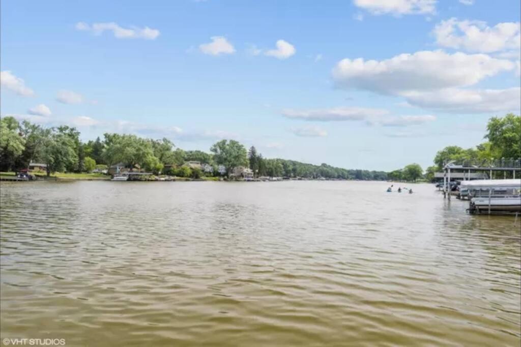 Photo of Others in Fox River Grove
