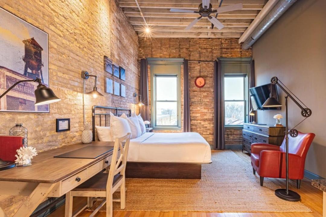 Photo of Bedroom in West Dundee