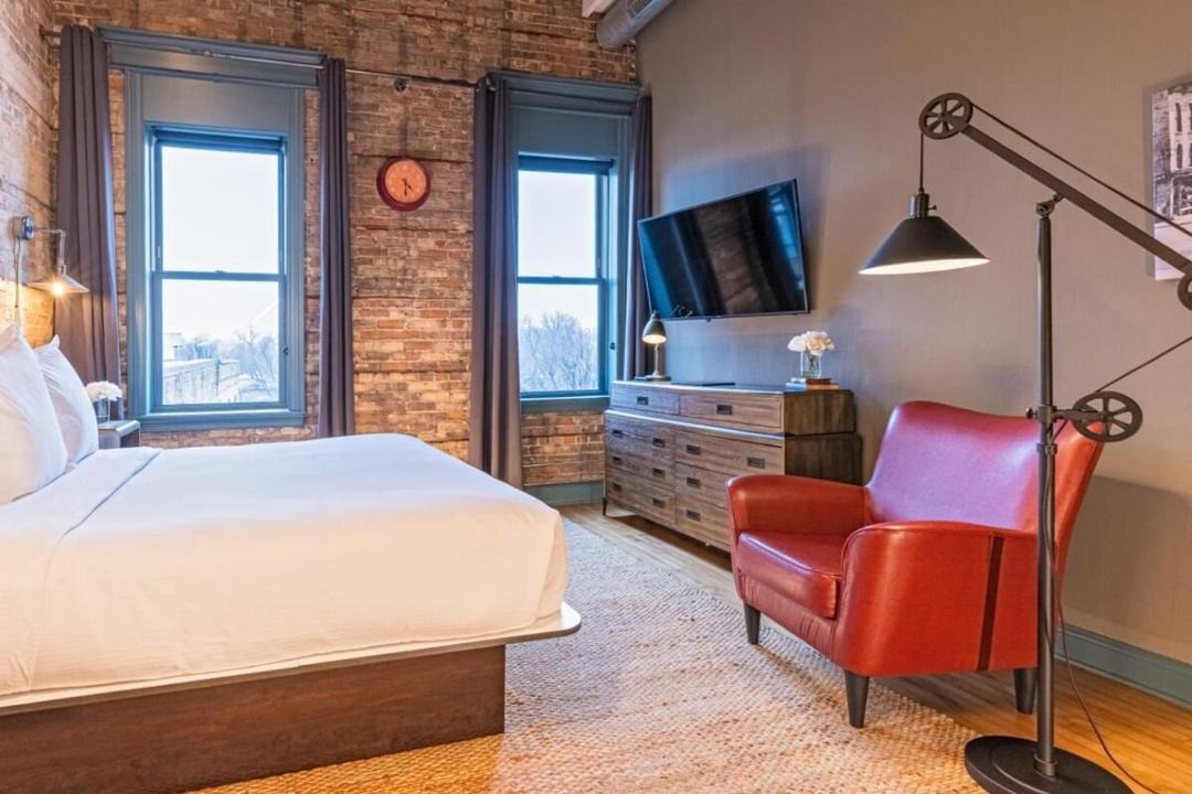 Photo of Bedroom in West Dundee