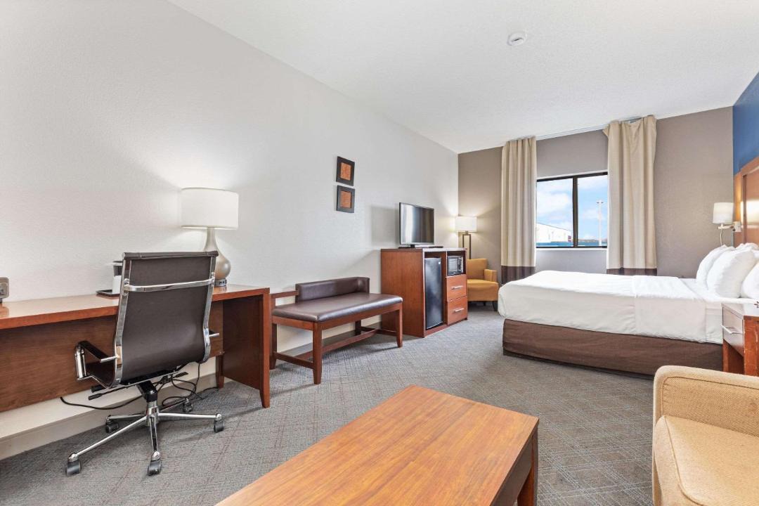 Photo of Bedroom in Lombard