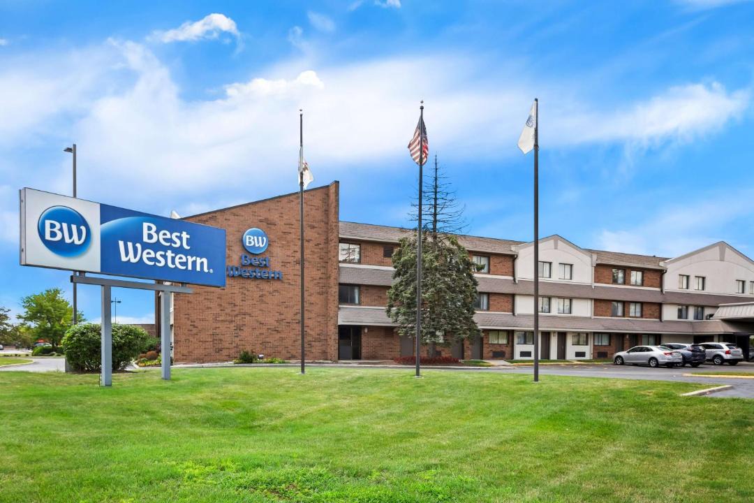 Photo of Buildings in Naperville