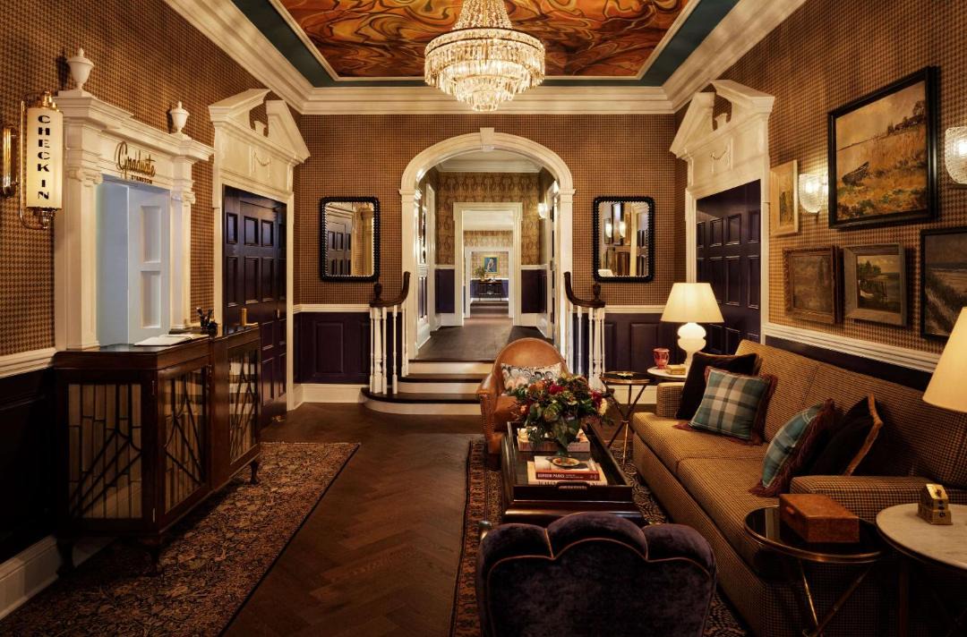 Photo of Livingroom in Evanston