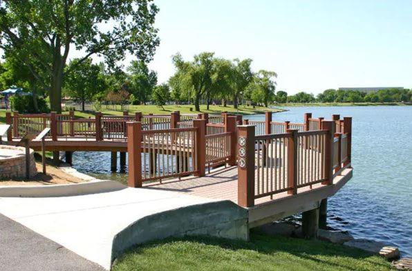 Photo of Others in Des Plaines