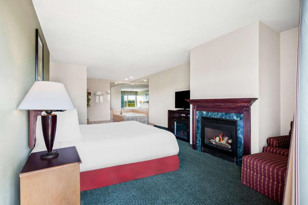 Photo of Bedroom in Annawan