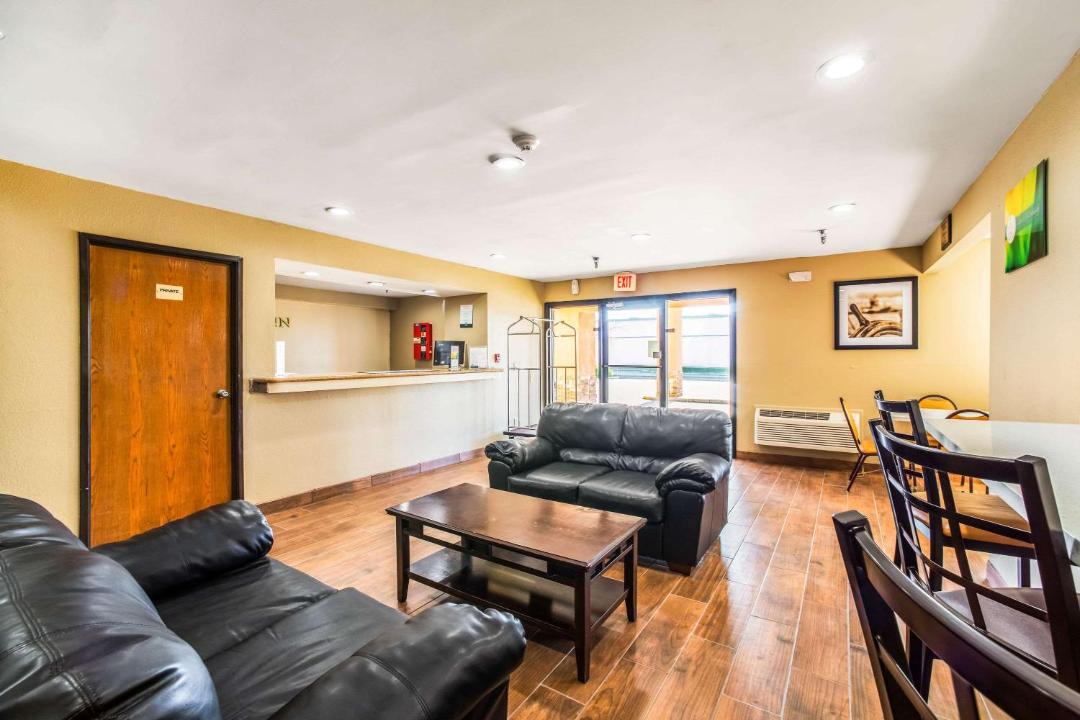 Photo of Livingroom in Carbondale