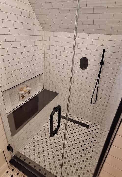 Photo of Bathroom in Oak Park