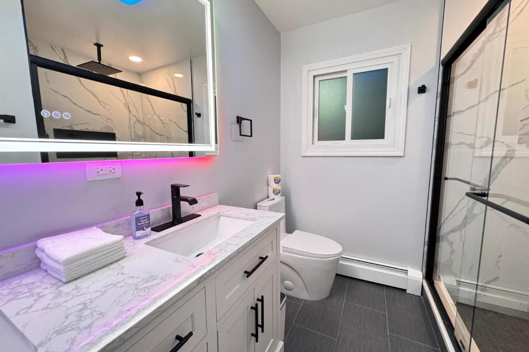 Photo of Bathroom in Des Plaines