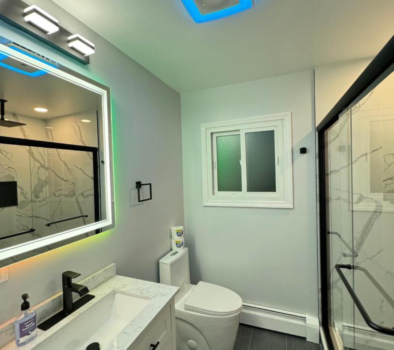 Photo of Bathroom in Des Plaines