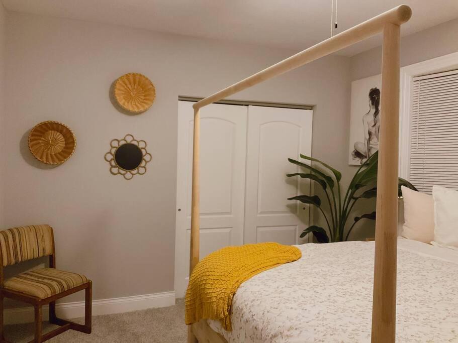 Photo of Bedroom in Greater Grand Crossing