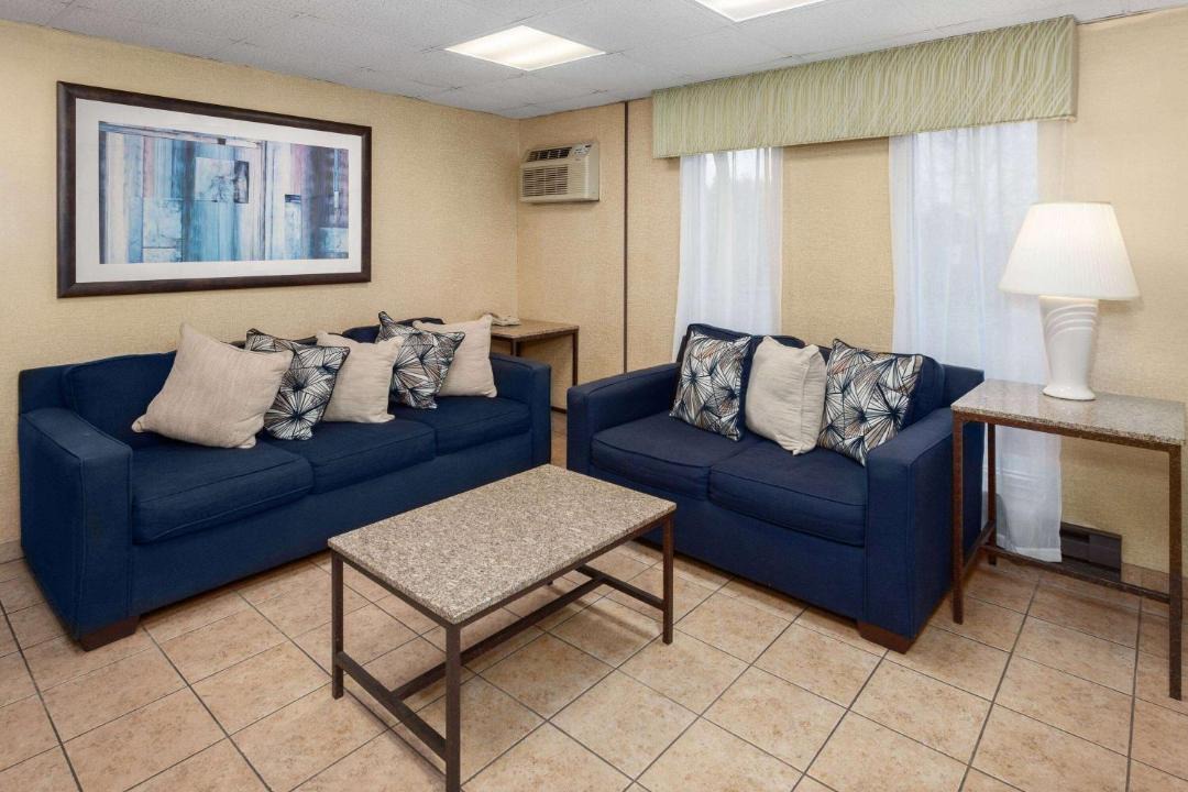 Photo of Livingroom in Cherry Valley