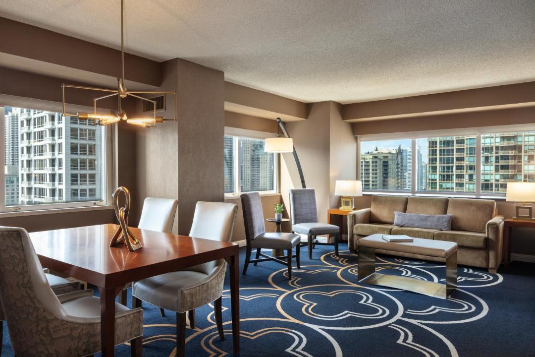 Photo of Livingroom in Streeterville