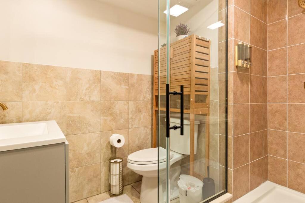 Photo of Bathroom in Glen Ellyn