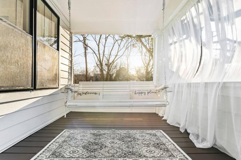 Photo of Patio Balcony in Glen Ellyn