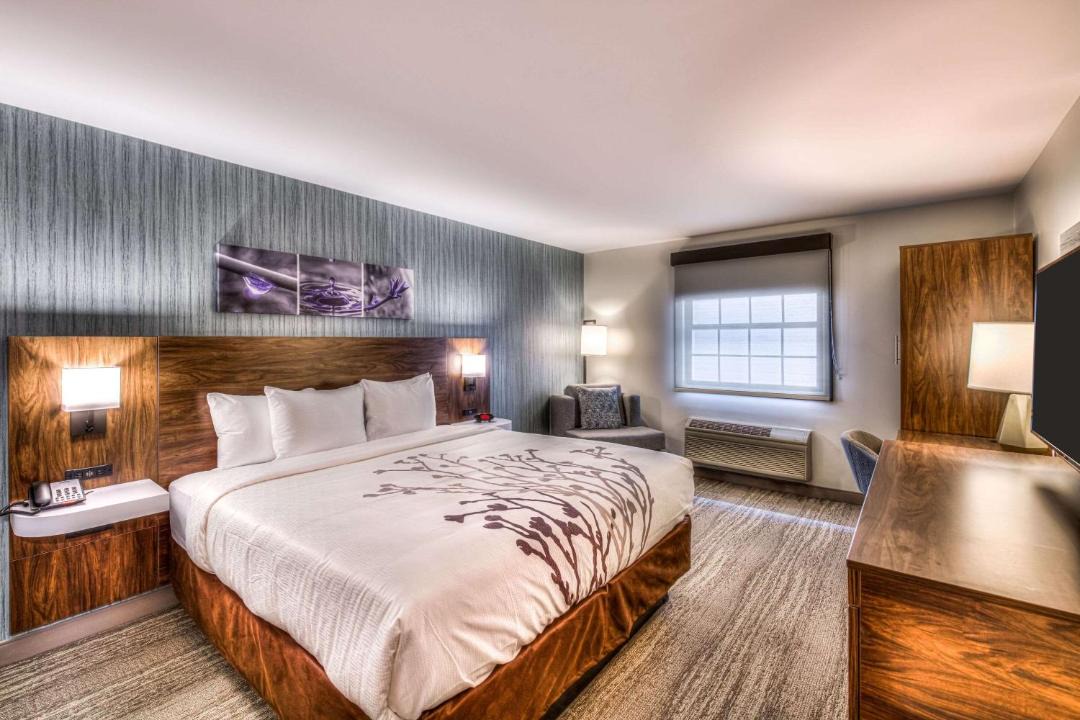 Photo of Bedroom in Oakbrook Terrace