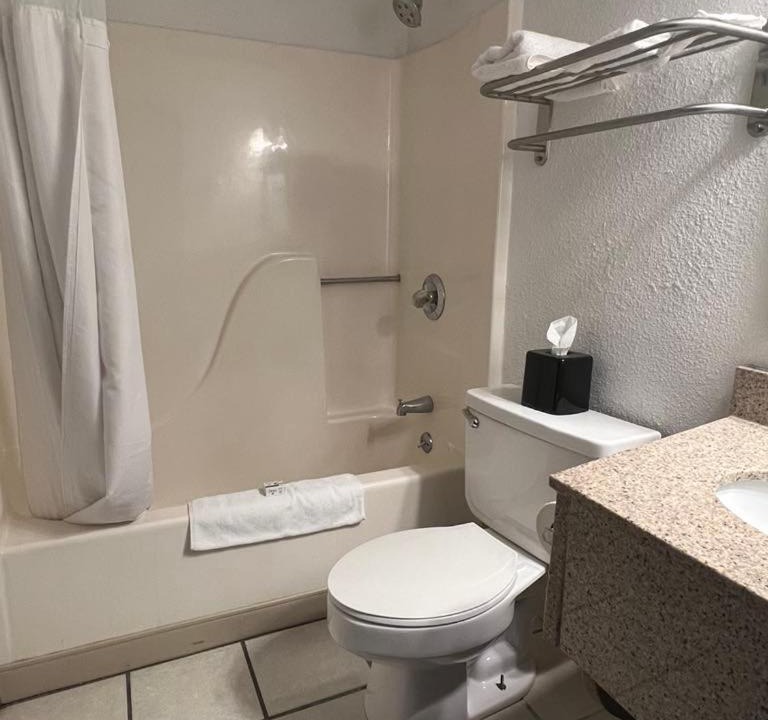 Photo of Bathroom in Effingham