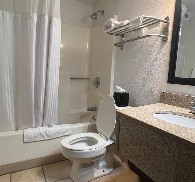 Photo of Bathroom in Effingham