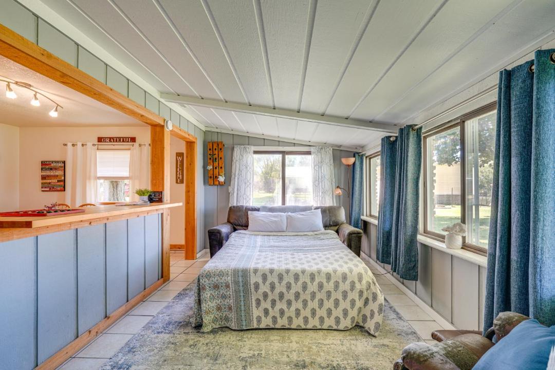 Photo of Bedroom in Dixon