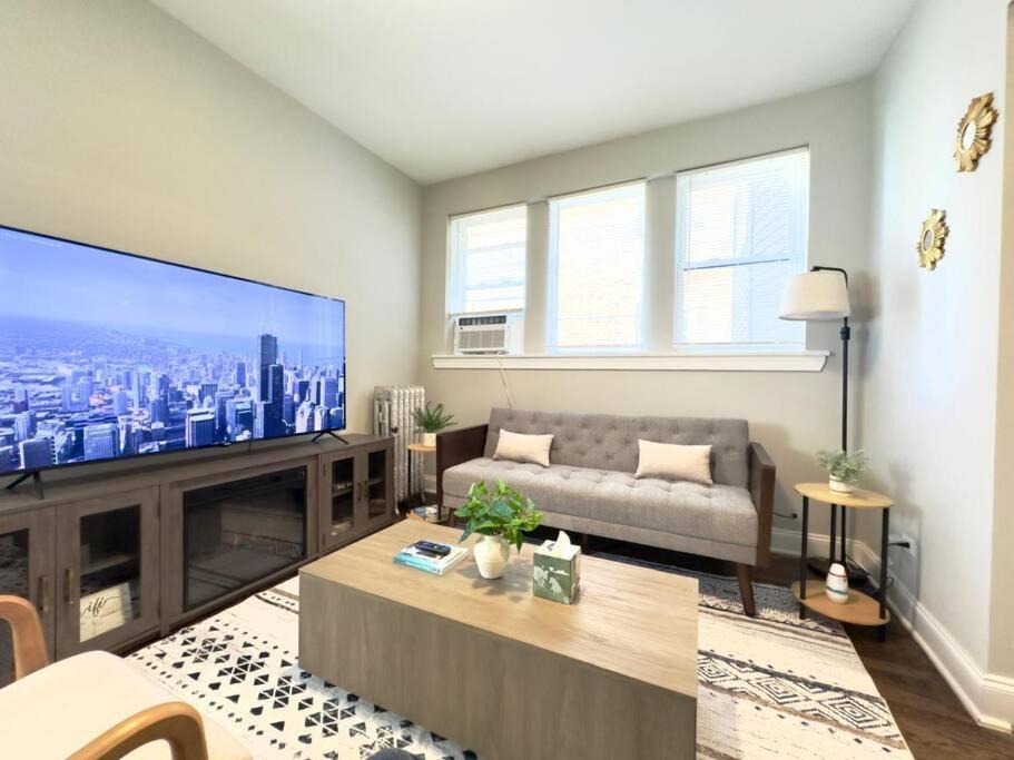 Photo of Livingroom in Albany Park