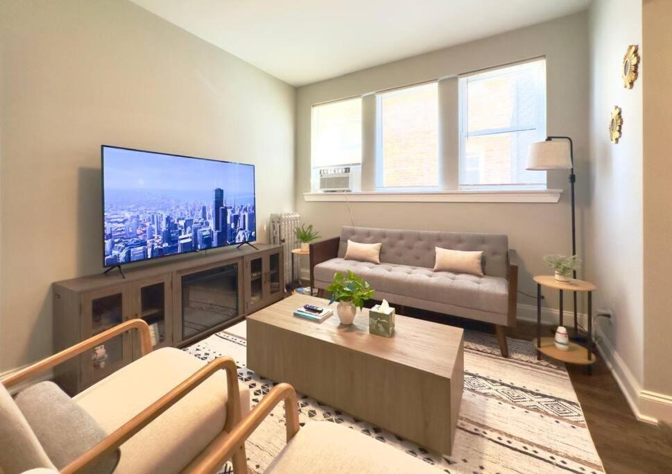 Photo of Livingroom in Albany Park