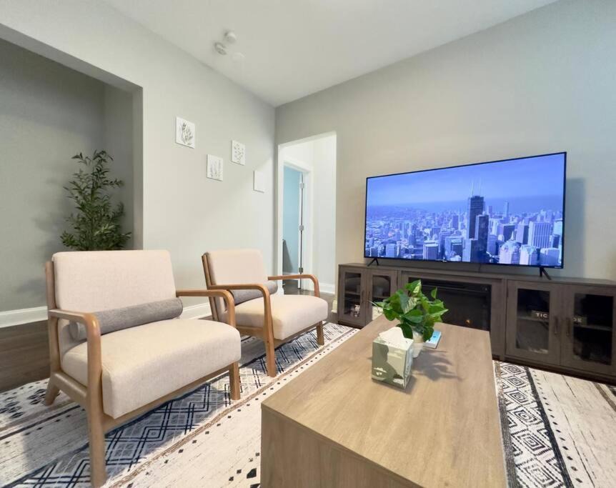 Photo of Livingroom in Albany Park