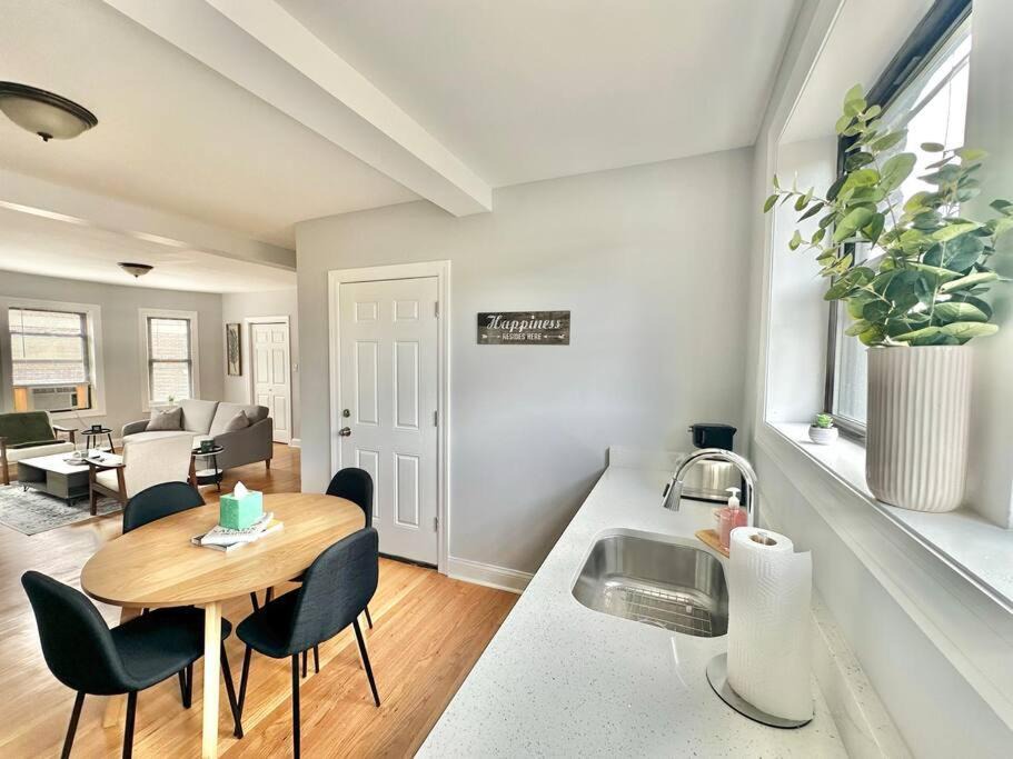 Photo of Kitchen in West Ridge
