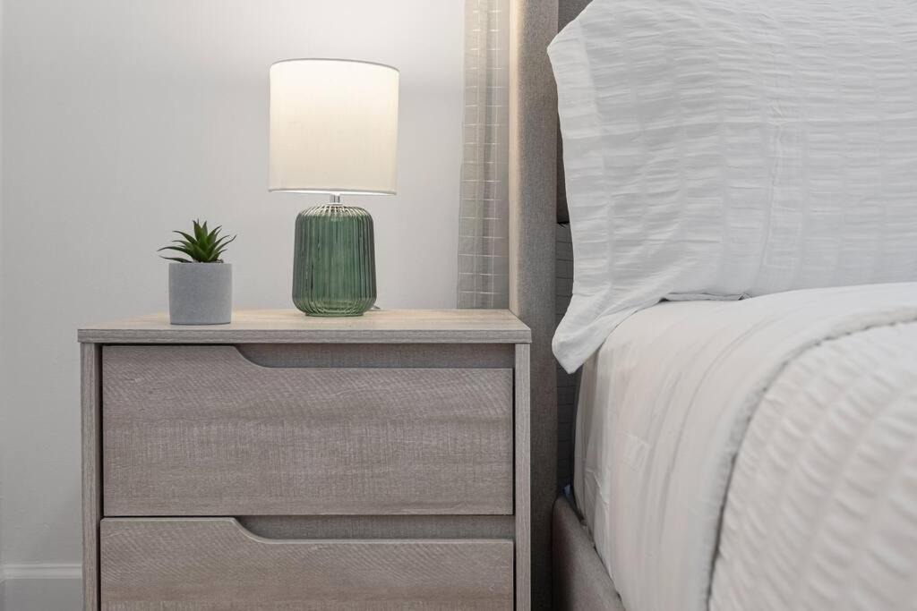 Photo of Bedroom in Des Plaines