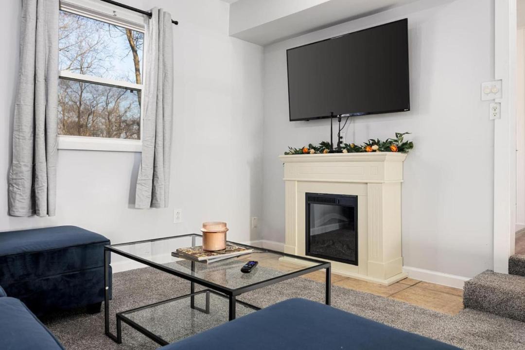 Photo of Livingroom in Peoria Heights