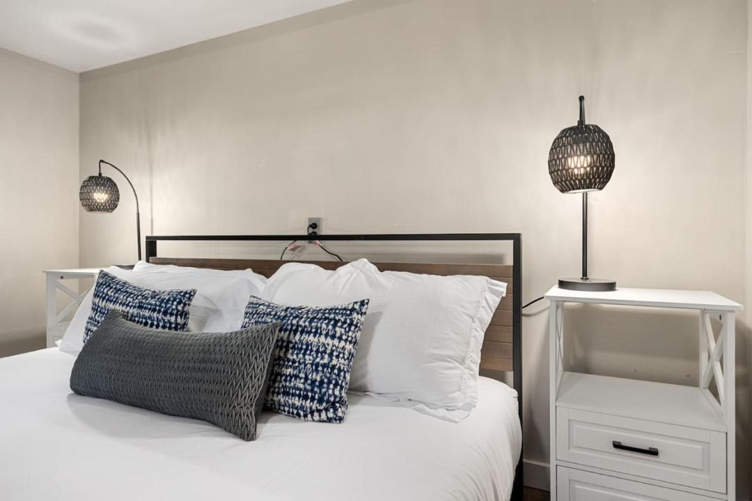 Photo of Bedroom in Groveland
