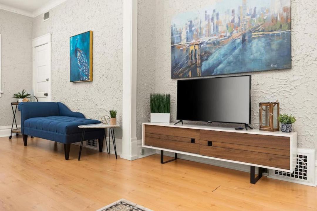 Photo of Livingroom in Peoria Heights