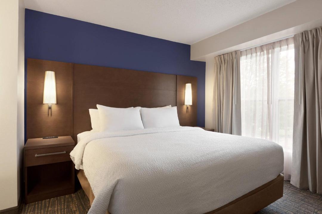 Photo of Bedroom in Bloomingdale