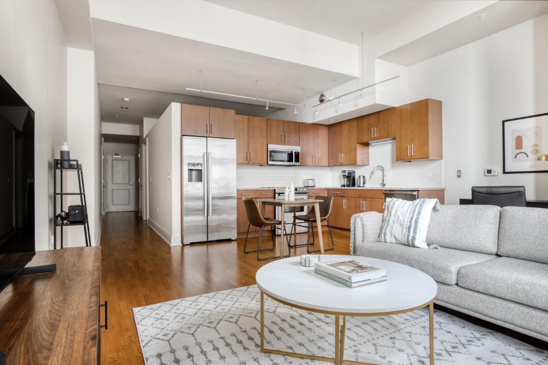 Photo of Livingroom in Streeterville