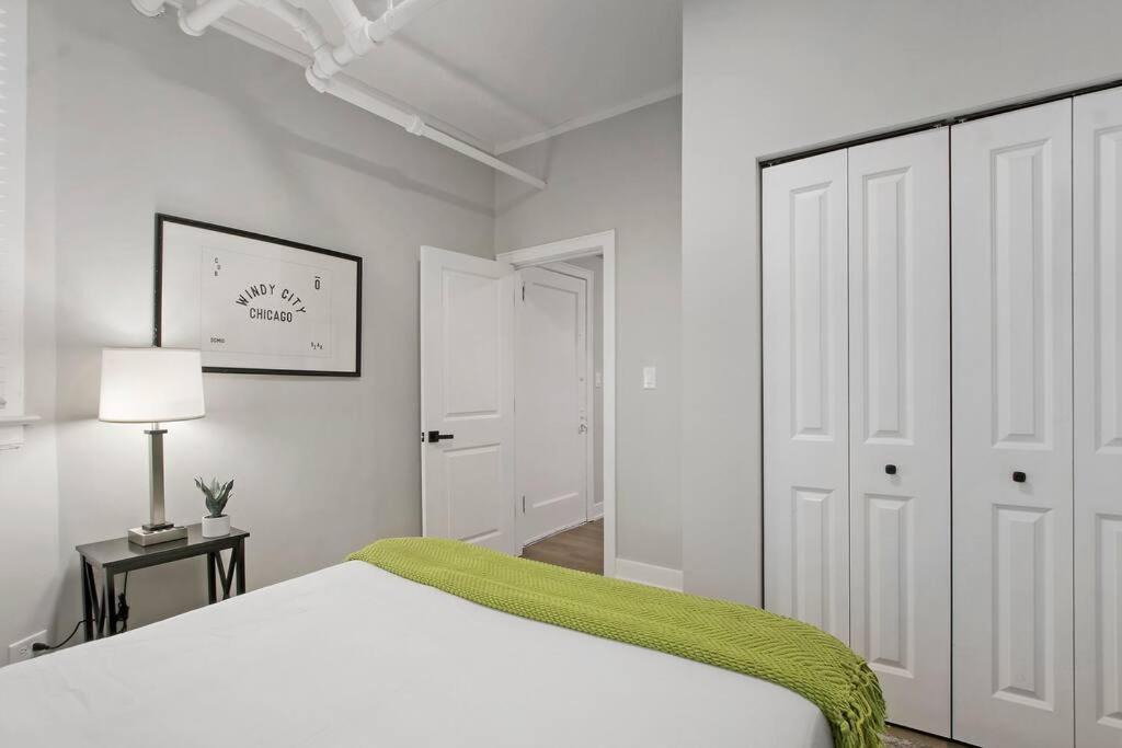 Photo of Bedroom in Evanston