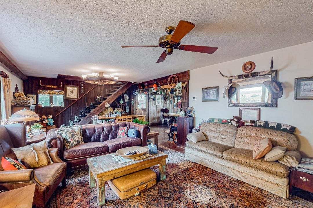 Photo of Livingroom in Lowder