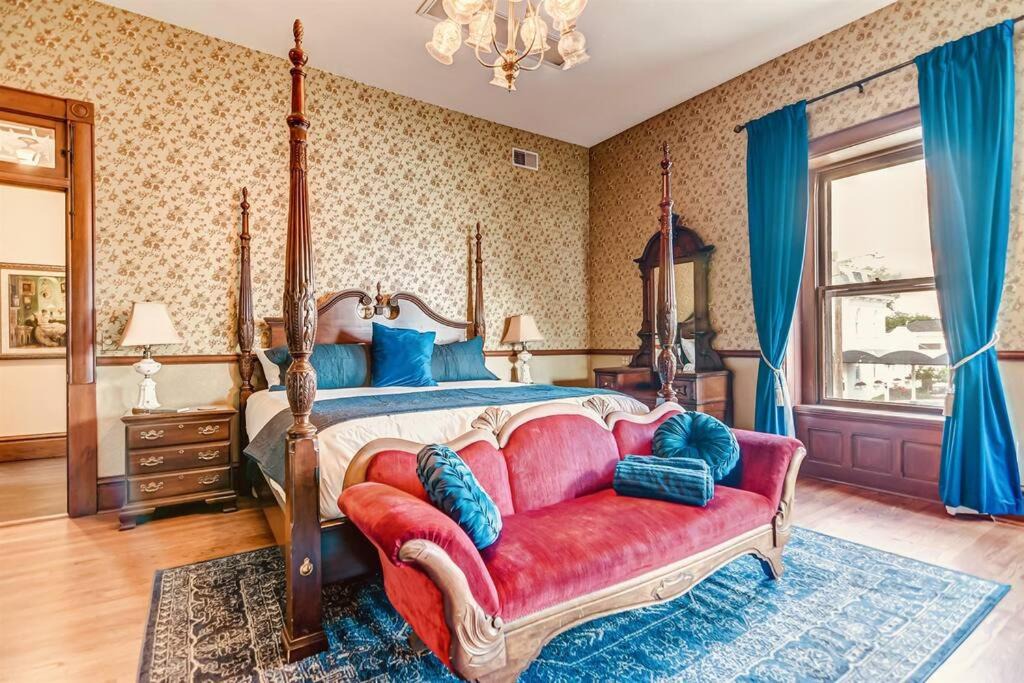 Photo of Bedroom in Springfield