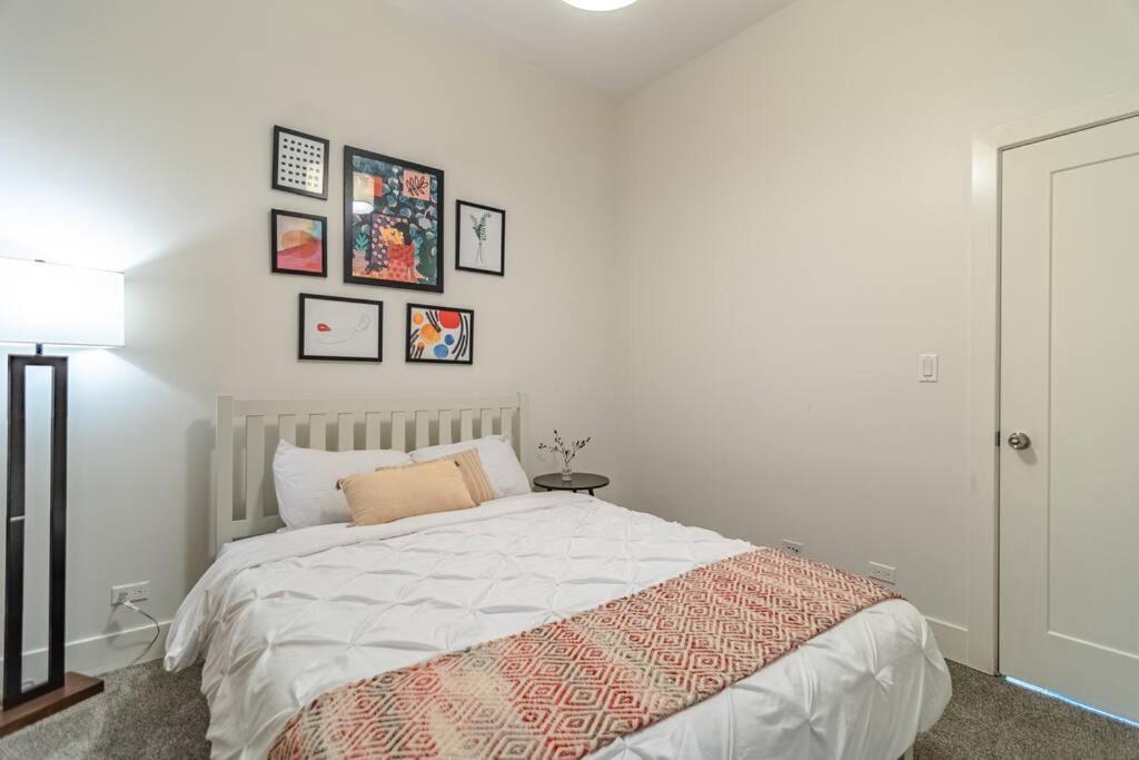 Photo of Bedroom in Near South Side