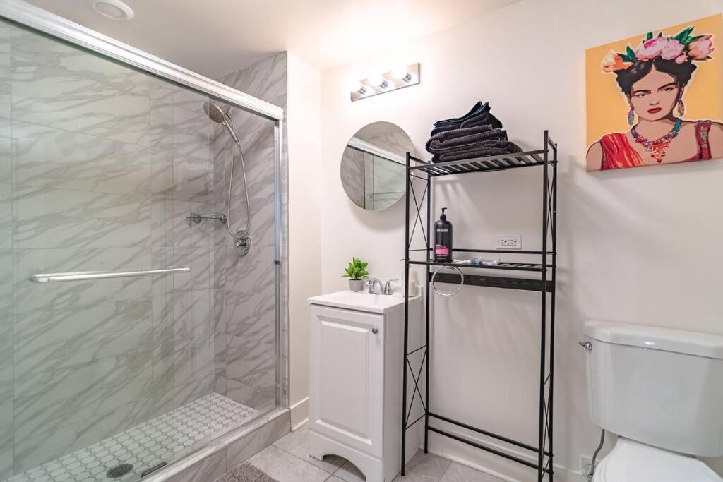 Photo of Bathroom in Near South Side