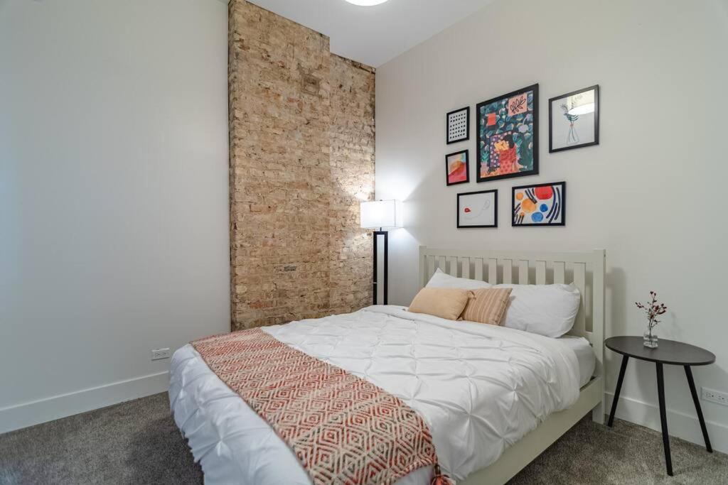 Photo of Bedroom in Near South Side