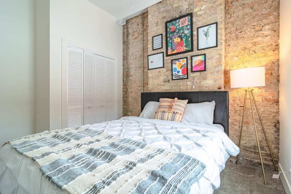 Photo of Bedroom in Near South Side
