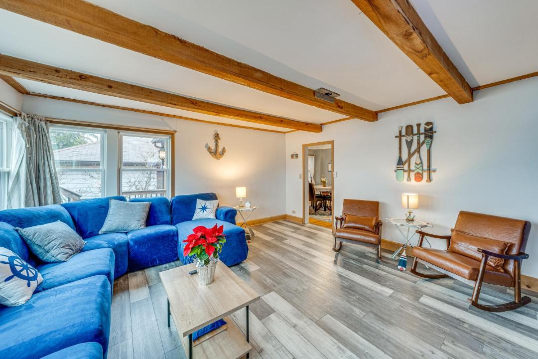 Photo of Livingroom in Fox Lake