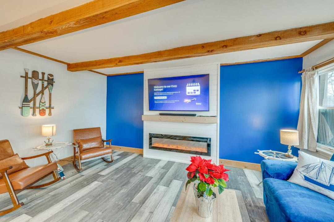 Photo of Livingroom in Fox Lake