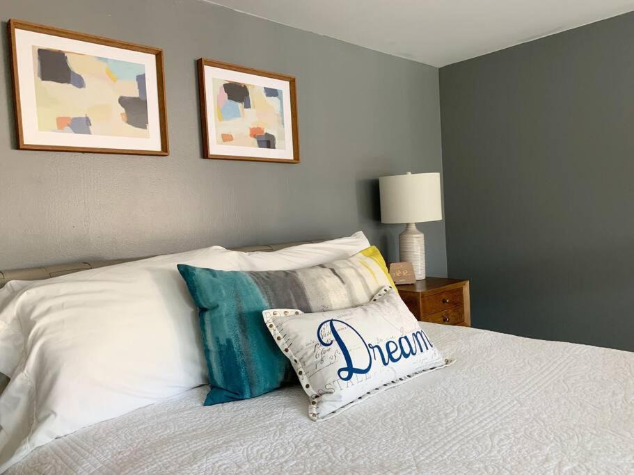 Photo of Bedroom in Sheffield Neighbors