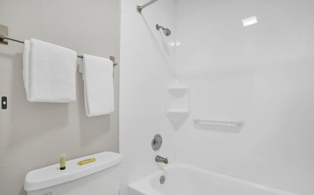 Photo of Bathroom in Bridgeview