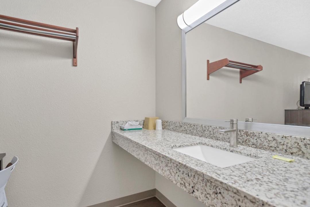 Photo of Bathroom in Bridgeview