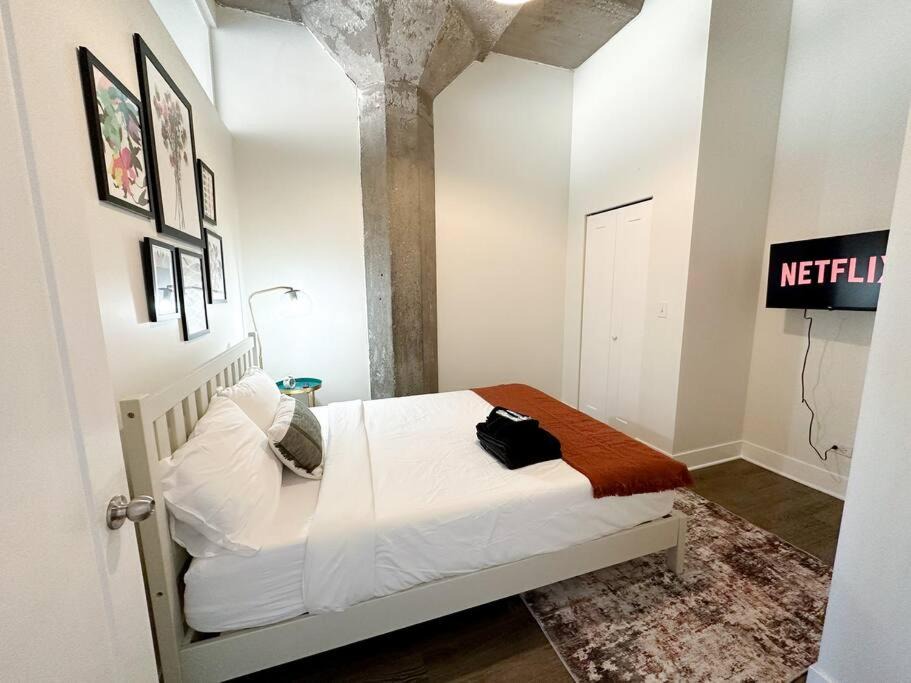 Photo of Bedroom in Near South Side